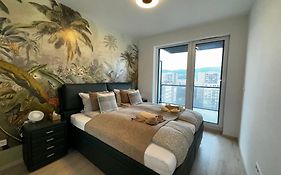 Riverguard Apartment With Free Parking